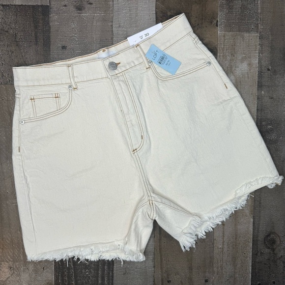 NWT LOFT Denim Shorts size 30/10 petite - Picture 1 of 10